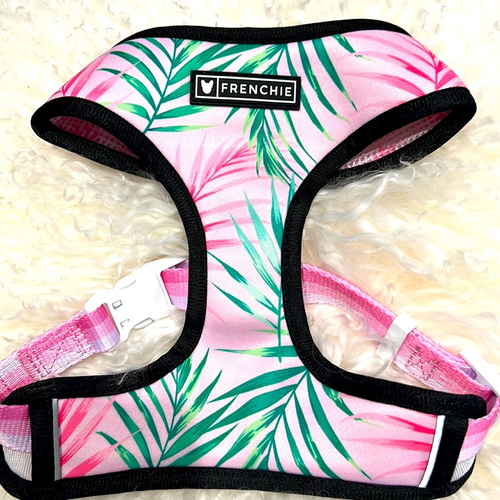 Frenchie harness ! Pink tropical ! 2023 cutest